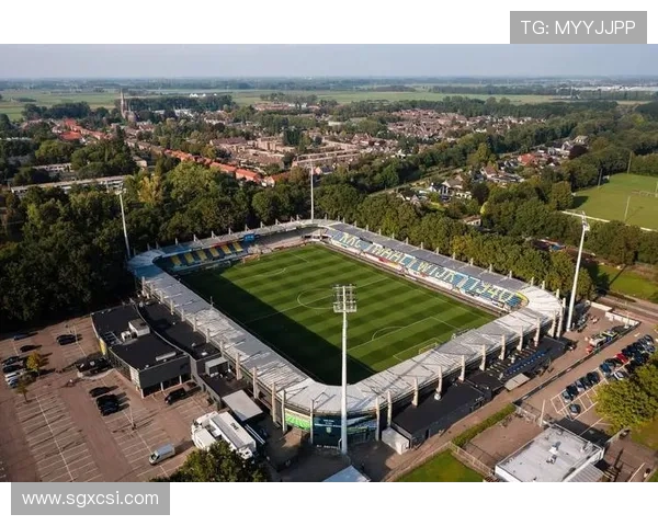 荷甲新星伊哈塔伦引三队追逐 巴塞尔根特萨索洛竞逐荷兰中场 荷甲新星伊哈塔伦引三队追逐 巴塞尔根特萨索洛竞逐荷兰中场